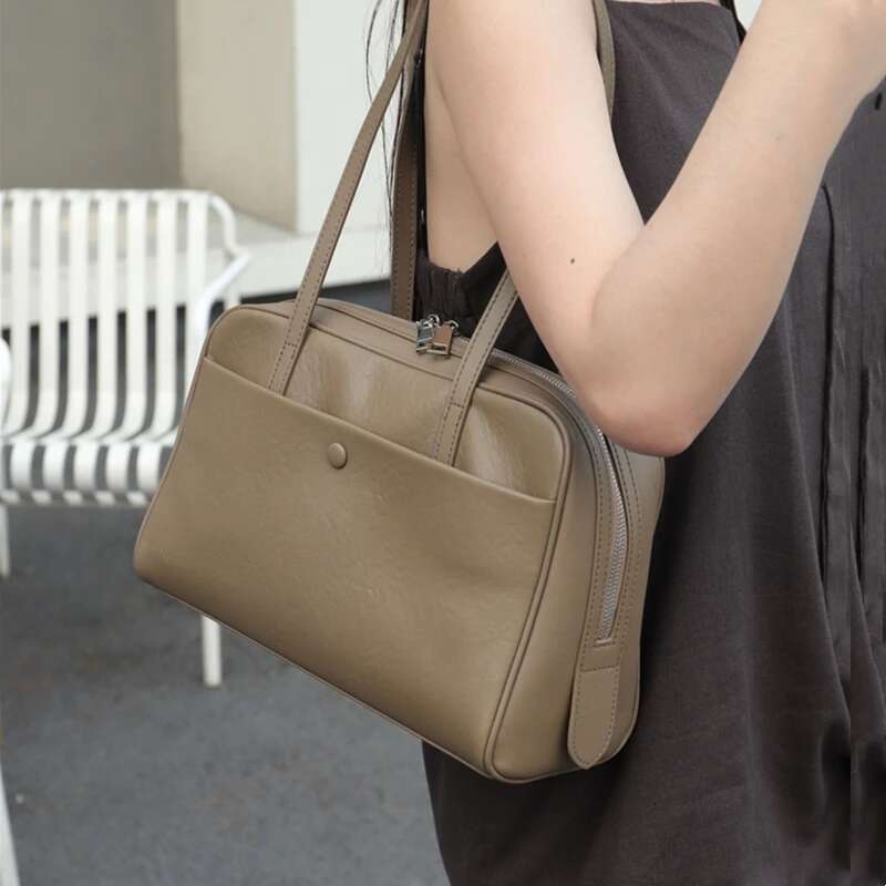 High Quality Designer Bags Trendy Genuine Leather Underarm Shoulder Bags For Women 2025 Designer Work Satchel Bowling Tote Ladies Handbags Luxury Bag