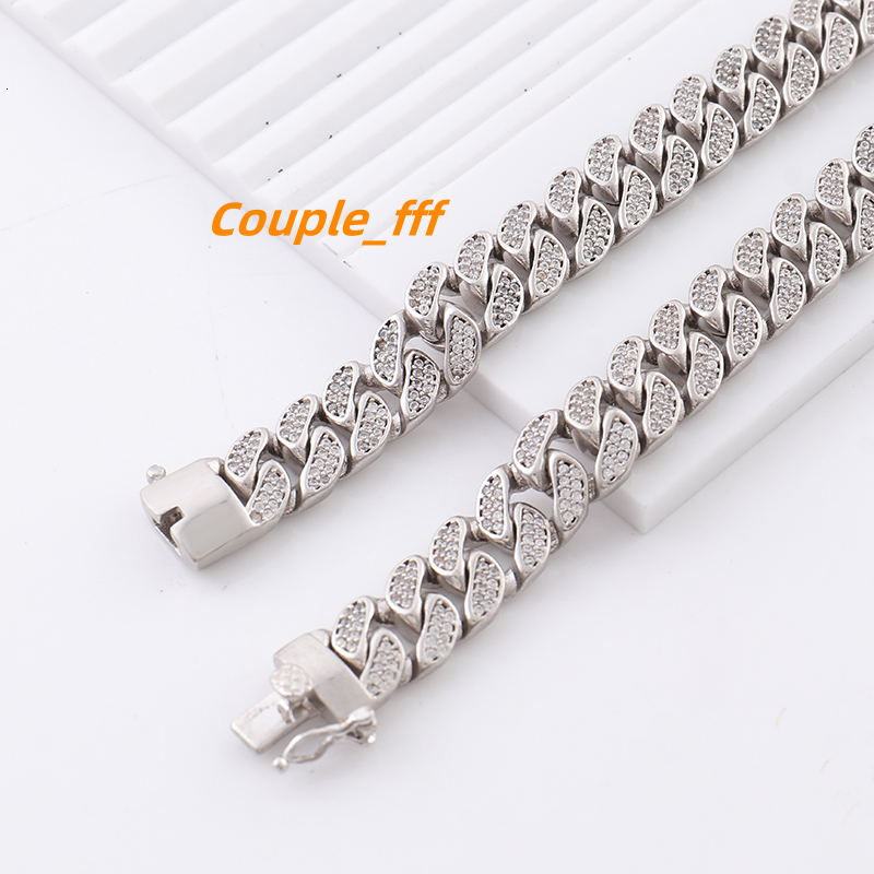 Moissanite Trendy Women Design Jewelry Wave Cuban Chain Necklace Gift Chain Party