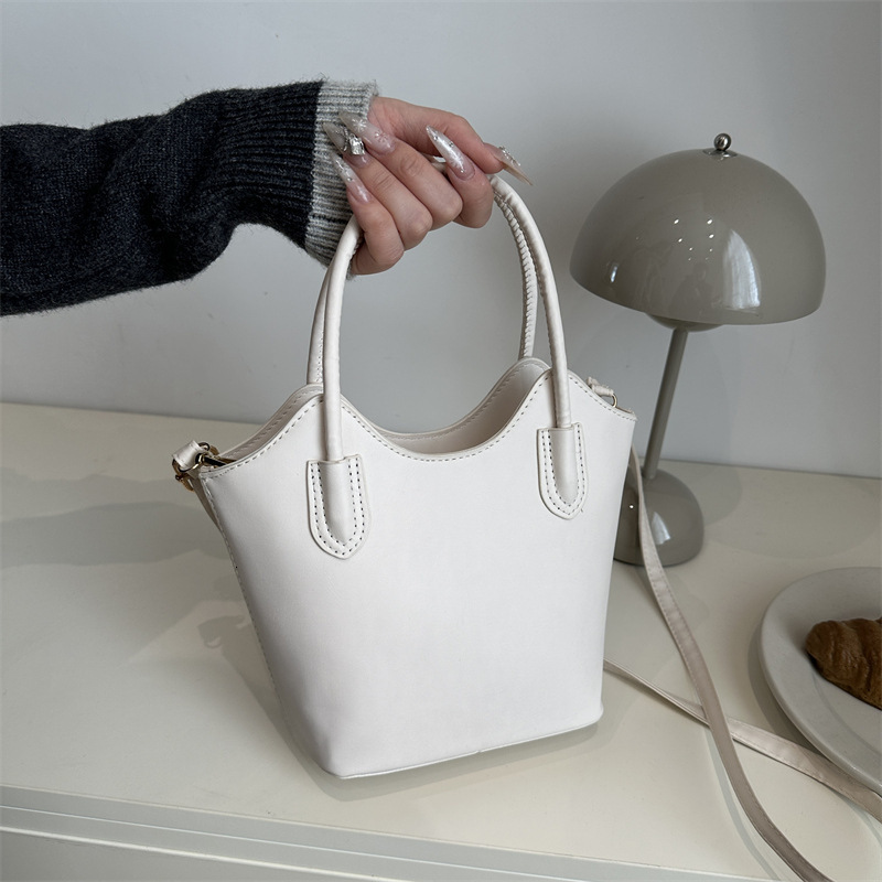 Free Delivery Designer Bag 2025 Solid Color Bucket Hand Commuter Crossbody Fashion Simple Vegetable Basket Women's Bag Luxury Bag