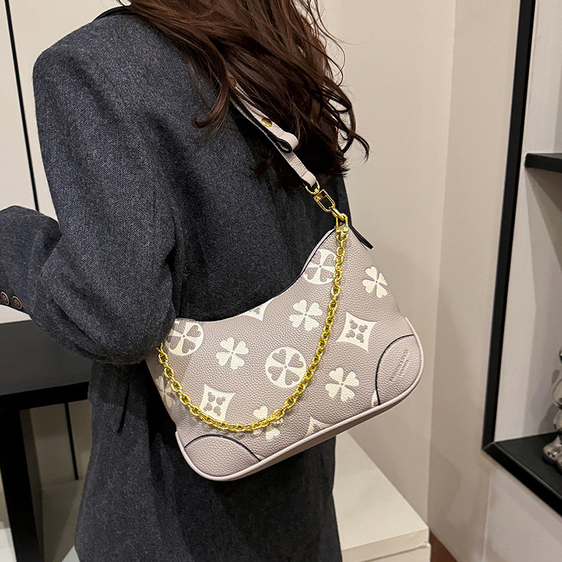 free shipping designer shoulder bags New Fashionable Crossbody half moon black package for woman