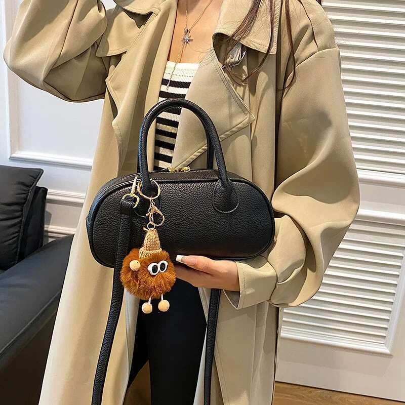 2025 Spring Summer: Women's High Quality Retro Inspired Pillow - A Versatile And Portable Shoulder Messenger Style Small Bag