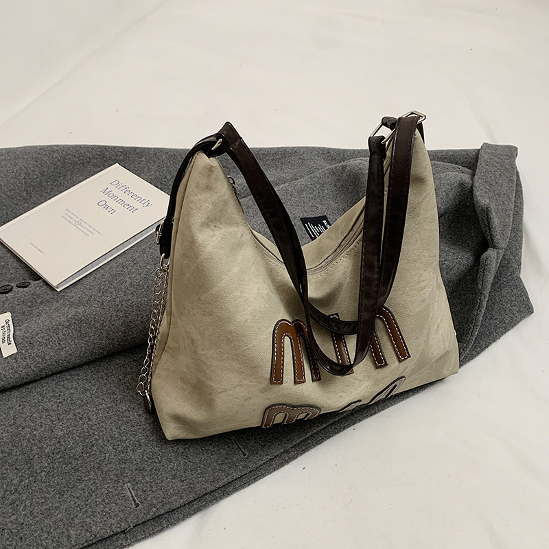 Free Delivery Designer Bag Winter Tote For Women 2025 New Large Capacity Commuting Trendy Casual Single Shoulder Lightweight Travel Backpack Luxury Ba