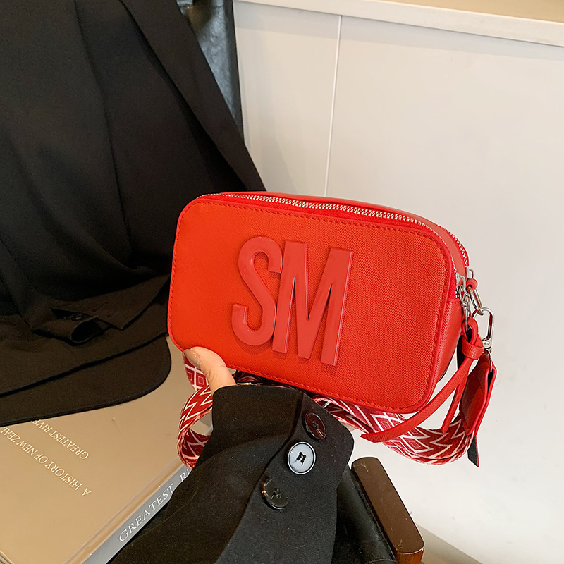 Free Delivery Designer Bag Yangqi 2025 New Trend This Year's Popular Fashion Small Square Wide Strap Single Shoulder Crossbody Women's Mobil