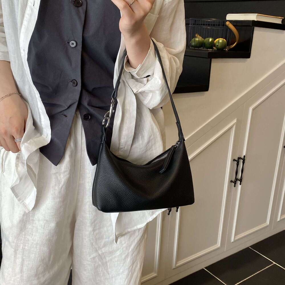2025 New Single Shoulder Crossbody Fashion Versatile Trendy Luxury Ins Internet Celebrity High Beauty Bag