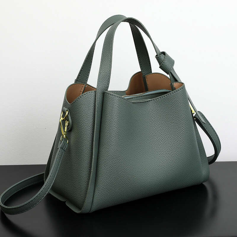 Soft leather handbag, women's vegetable basket, high-end sense, crossbody, atmospheric water bucket, shoulder bag, 2025 temperament versatile, ne