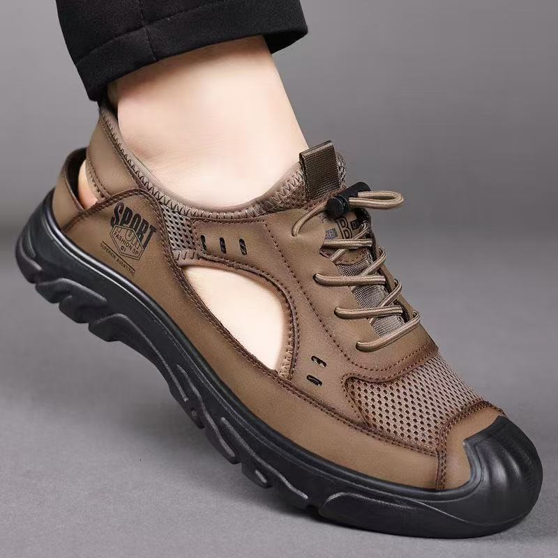 Trendy soft soled breathable slippers versatile boss hole sandals fashionable travel men's casual shoes