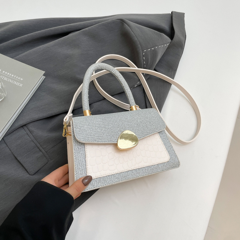 This Year's Personalized Trend Fashion Women's 2025 Fresh New Free Delivery Designer Bag Contrasting Color Crocodile Pattern Luxury Bag Sing