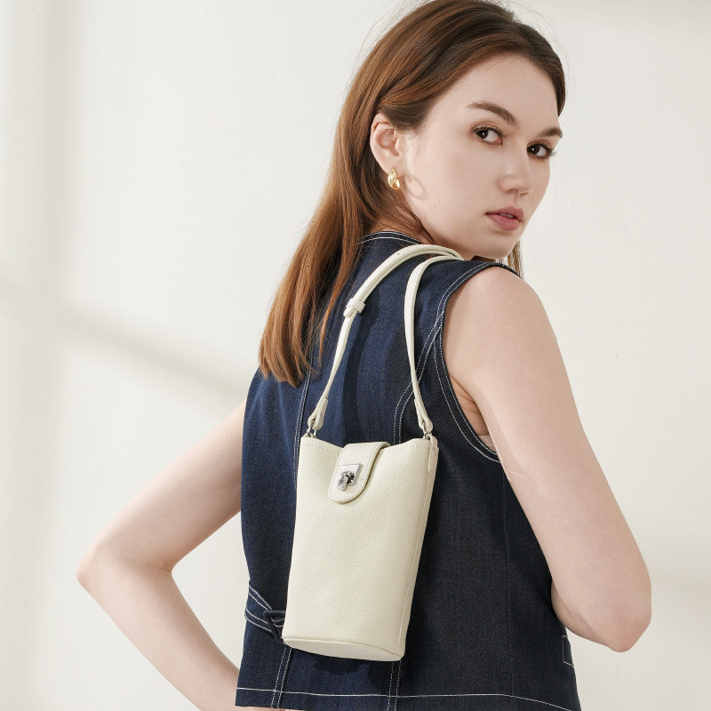 New single shoulder mobile phone bag for women multifunctional new casual designer bucket bag elegant solid color mobile phone bucket bag personalized