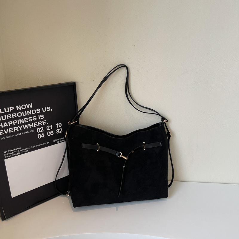 Free Delivery Designer Bag Mirad Women's 2025 New Trendy Winter Large Capacity Tote Fashionable Versatile Crossbody Luxury Bag