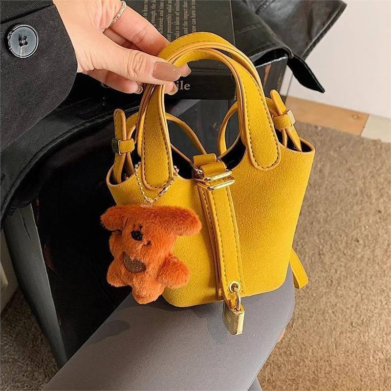 New vegetable basket mini bucket bag women's new high-end texture designer frosted crossbody bag niche single shoulder bag vegetable basket commu