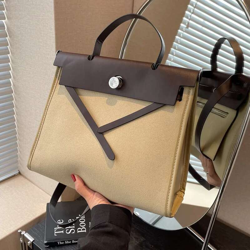 Advanced Sense 2025 Summer New Fashion Casual Dia Shoulder Commuter Internet Celebrity Chain Cross-Body Bag