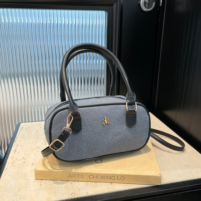 2025 Spring New Casual Elegance New Free Delivery Luxury Bag Designer Bag Shoulder Simple Fashion Pillow Crossbody Trendy Women's Bag Premium