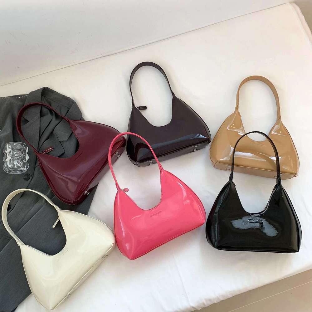 2025 New Patent Leather Shoulder Bag Fashion-Forward Design, Ideal For Shopping Dating Outings, Trendy And Elegant Accessory