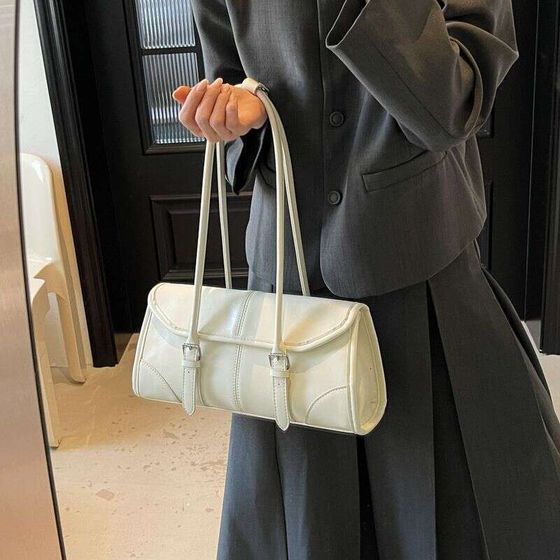 High end niche design bag for women 2025 new versatile single shoulder underarm baguette bag stylish light luxury handbag