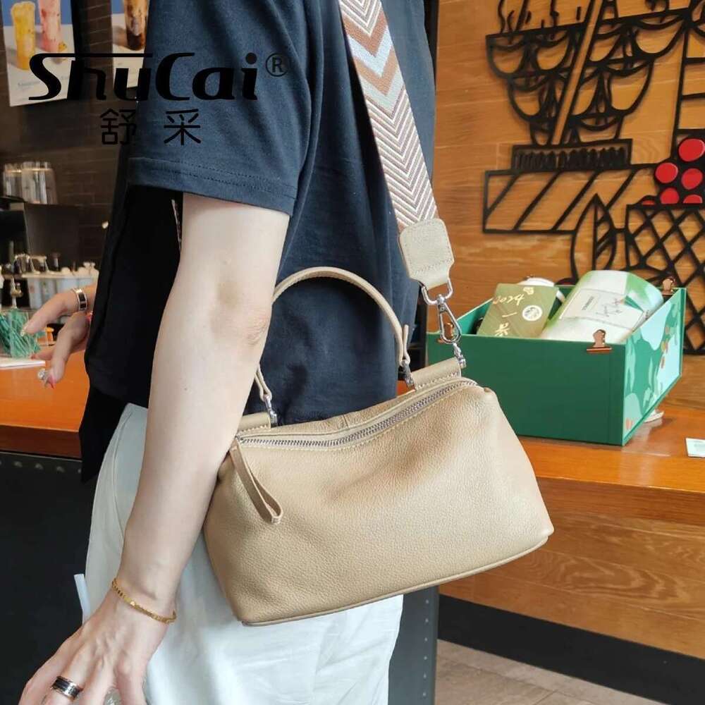 Genuine new ladies handbag commuter soft leather head layer cowhide single shoulder crossbody bag