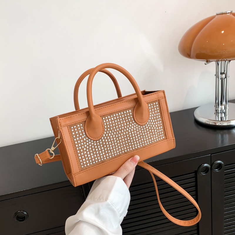 High quality Korean style women's spliced hot stamping simple handbag, fashionable single shoulder slanted small square bag, brand new free deliv