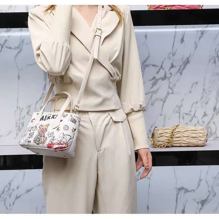 Women Tote Leather Crossbody Bags Female Daily Commute Square Shoulder Versatile Dinner Fashion Cartoon Print Bucket Bag