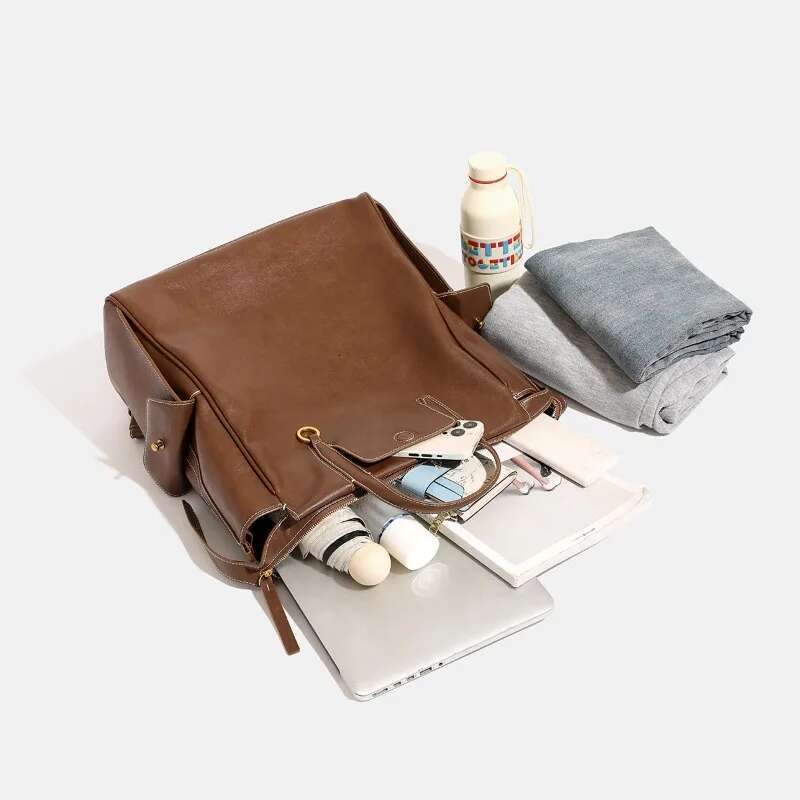 High end oil wax leather backpack with retro vegetable tanned leather, large capacity travel and commuting 14 inch computer bag