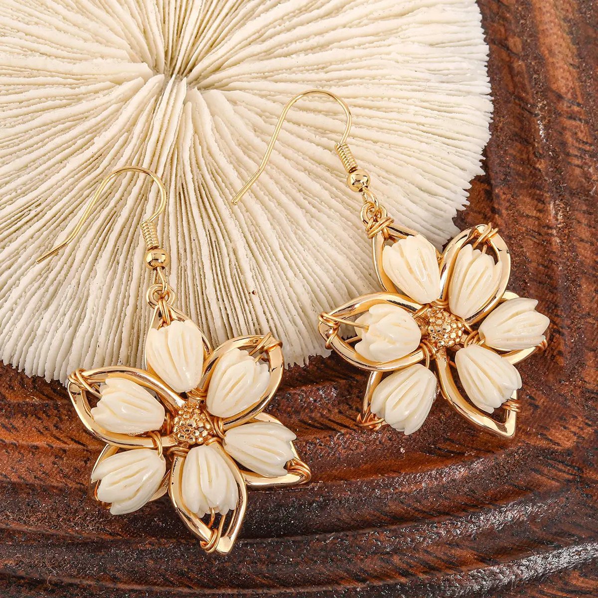 Arrivals Elegant Hawaiian Resin Pikake Flower Earrings For Women Island Jewelry 250515