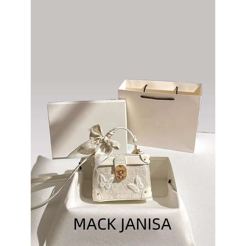 Popular Newly Trendy Cosmetic Square Handbag For Banquet Dating Women And Floral Butterfly Lace Shoulder Bag