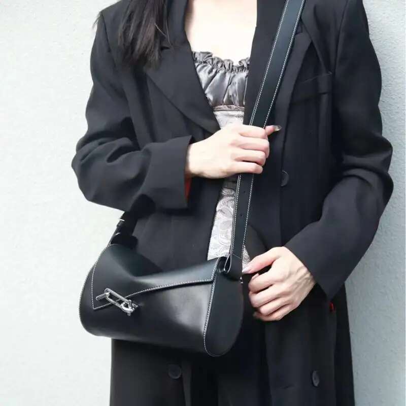 Niche Fashion Genuine Leather Women's Brand Lock Box Buckle Single Shoulder Small Square Bag Armpit Crossbody For Men