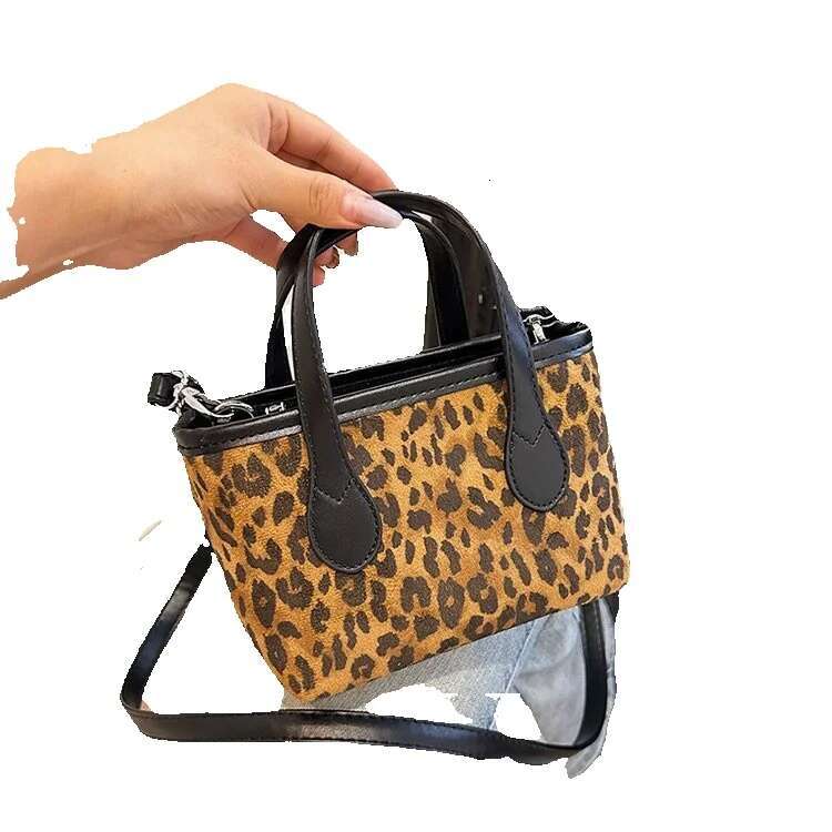 Top brand, high-quality new products, free delivery, designer bags, women's handbags, casual single shoulder fashionable leopard print crossbody 
