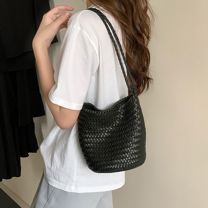 2025S designer top layer cowhide hand woven new light fake style shoulder bucket women genuine leather crossbody bag