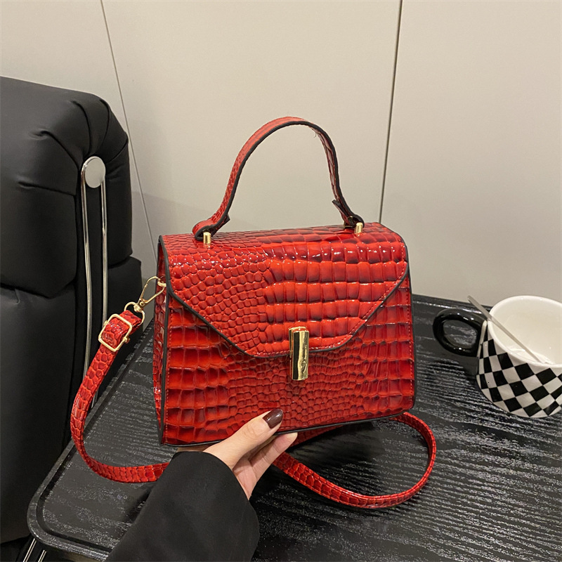 Fashionable Atmospheric One Shoulder Handheld Lizard Patterned New Free Delivery Designer Bag Luxury Bag Textured Women's Square Trendy And Niche