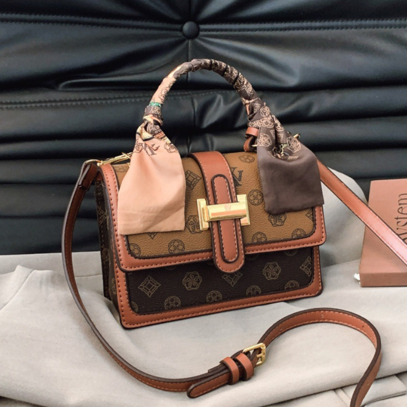 Designer free shipping 2025 new style fashionable temperament high-end texture hand-held single shoulder diagonal cross bag for women