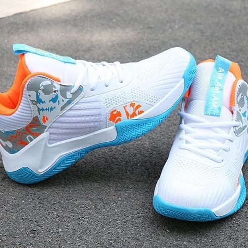 Men's sports 2025 spring new style men's fashion trendy bean shoes, lightweight and comfortable flat casual basketball shoes