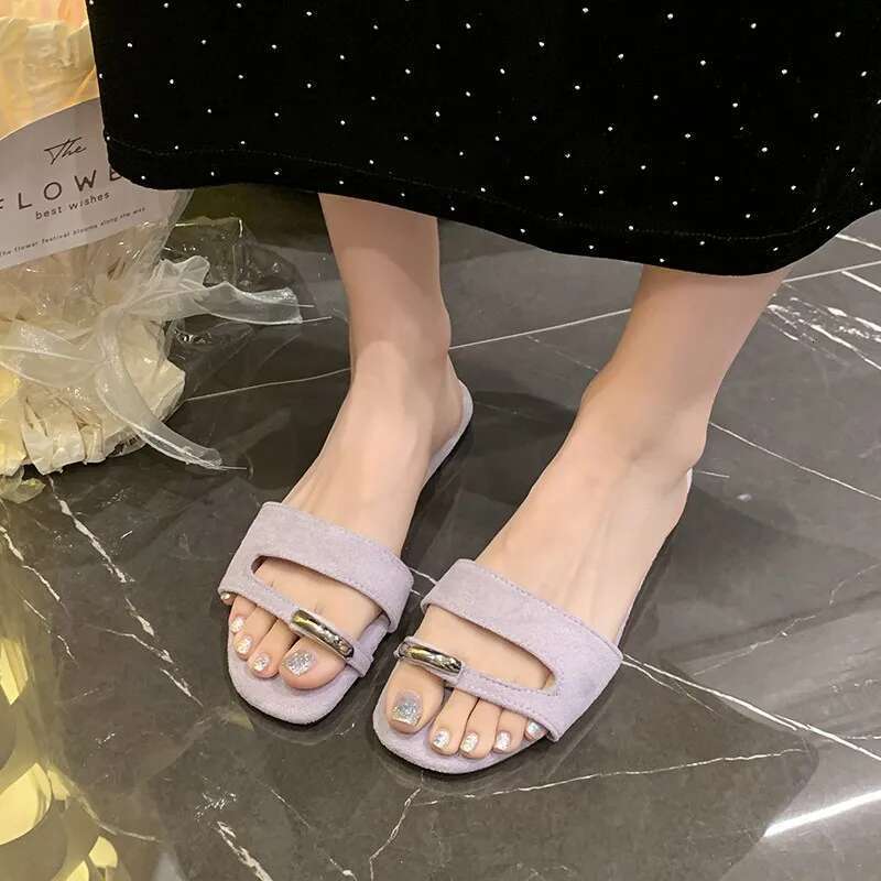 2025Summer Womens Fashion Square Open Toe Narrow Strap Slippers New Metal Designer Outdoor Walking Flip-Flop Shoes