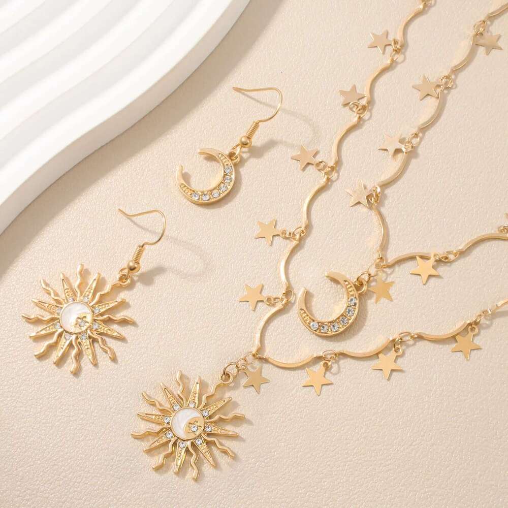 Vintage Creative Sun Moon Pendant Asymmetric Earring Stacked Necklace Stars Choker Women's Daily Dating Wedding Jewelry Set Gift