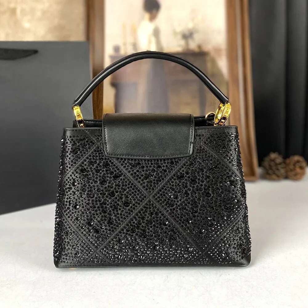 Shining Style Handbag 2025 New European And American Women's Bag Rivet Water Dia Decoration Light Single