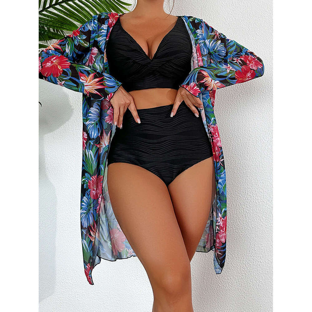 European and American high-end multi-color sexy printed bikini BIKINI three piece set women's swimsuit 2025 temperament versatile new trendy clot