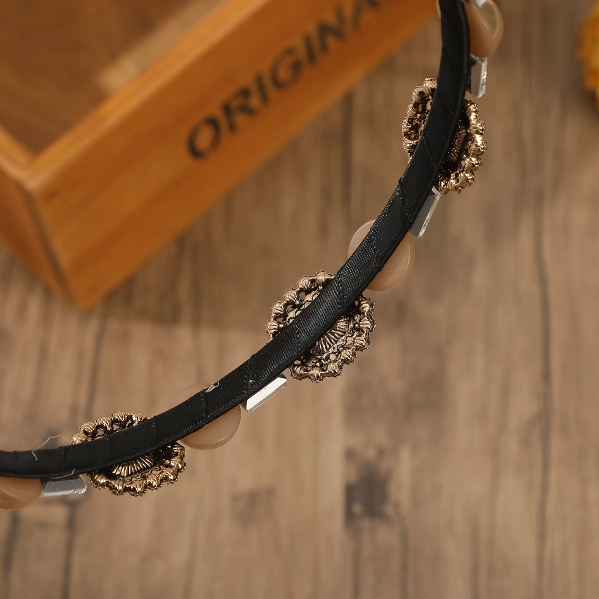 AWAYTR Retro Brown Rhinestone Hair Band Women Crystal Bezel Girls Hair Hoop Thin Edge Headband Hair Accessories Hairband 250509