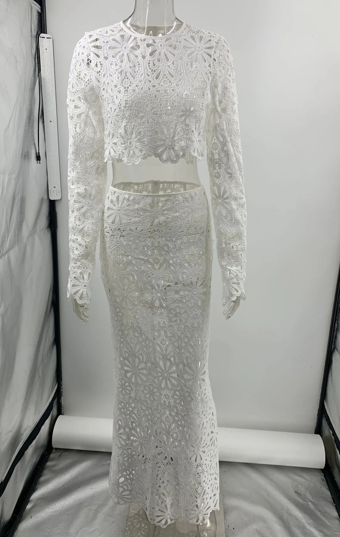 White Elegant y Hollow Out Beach Dresses Set Sexy See Though Crop Tops Long Skirts Women Sets Summer Outfits 250515