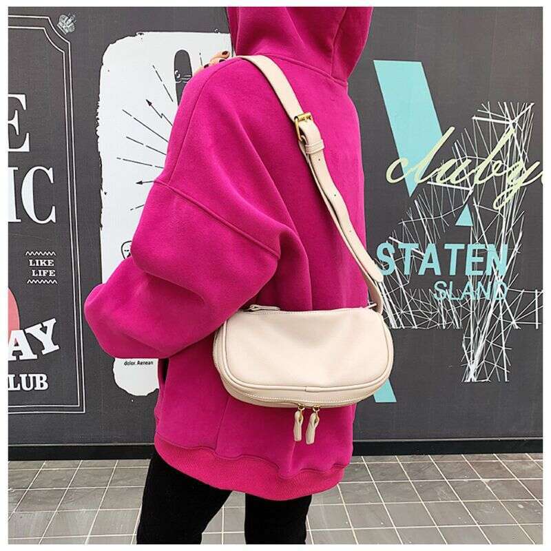 Crossbody for women 2025 new fashionable chest casual Korean shoulder bag neutral high-end small bag