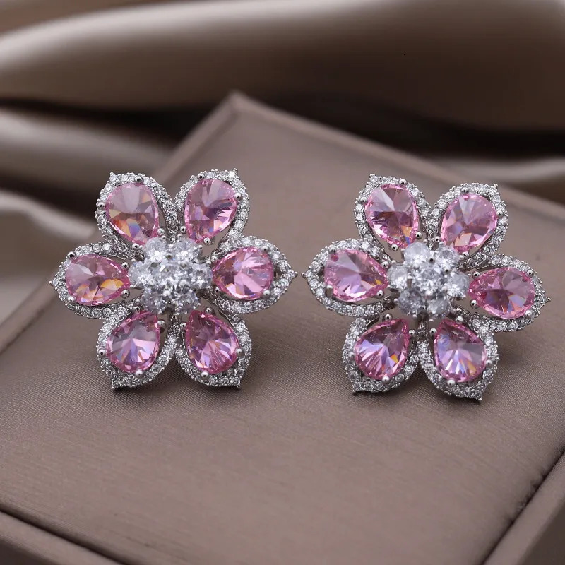 Korean Fashion Jewelry Full Zircon Large Flower Earrings Elegant Womens Wedding Party Accessories 250515