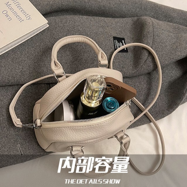 Free shipping on 2025 new designer bags Advanced handbag for women fashionable trendy bowling casual and simple single shoulder bag mini shell bag