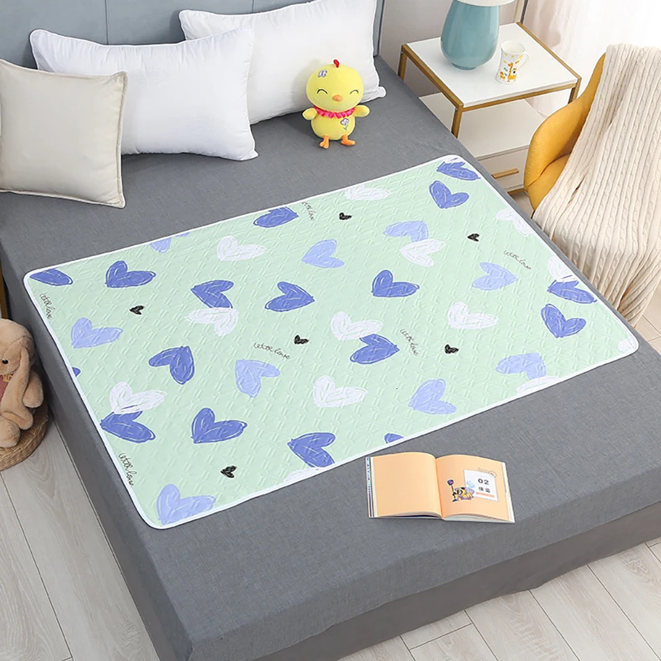 80x120cm 4 Layer Cartoon Dino Heart Diapering Mat Waterproof Washable Changing Pads for Night and Menstrual Protection Baby Care 250515