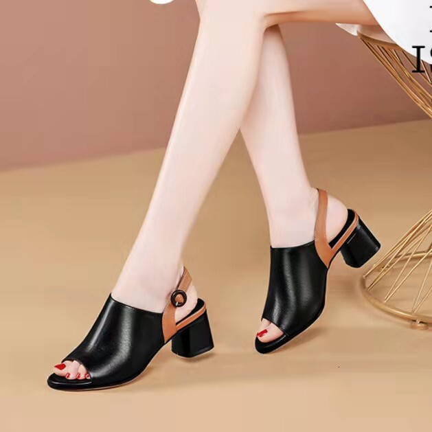 Brand High Quality New Style Free Delivery Designer Bag 2025 Fish Mouth Color Blocked Open One Button Strap For Women's New Outdoor Versatile Coa