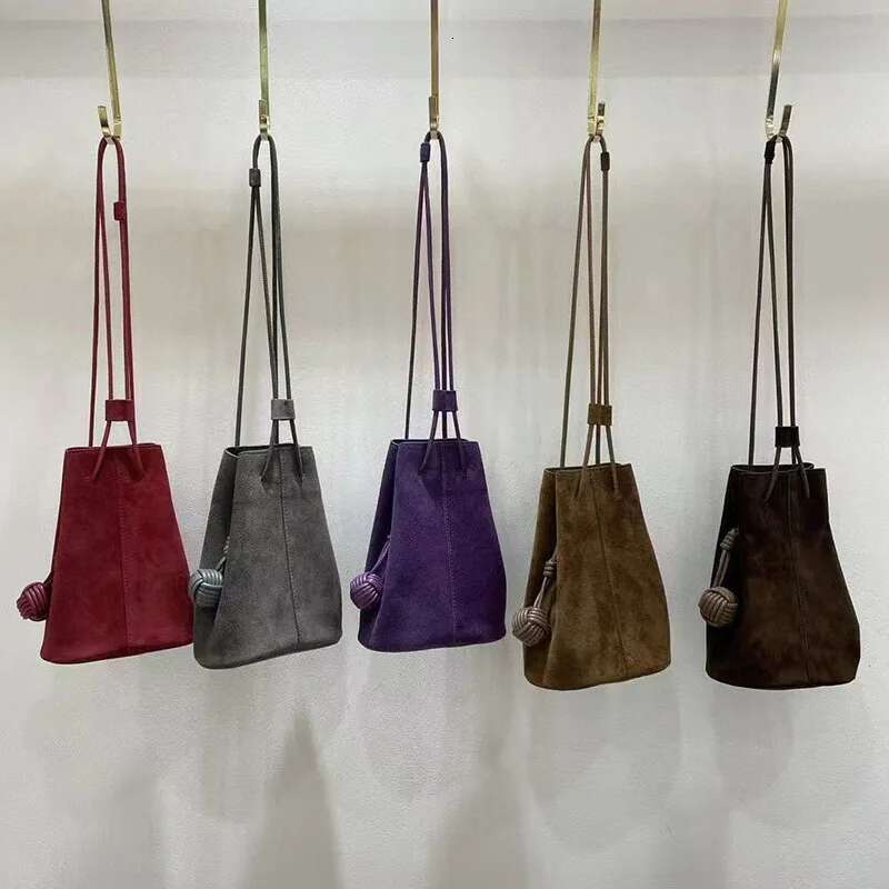 High Quality Designer Bags New Mini Commuter Messenger High-End Niche Design Retro Matte Mobile Phone Bucket Bag Casual Versatile Luxury Bag