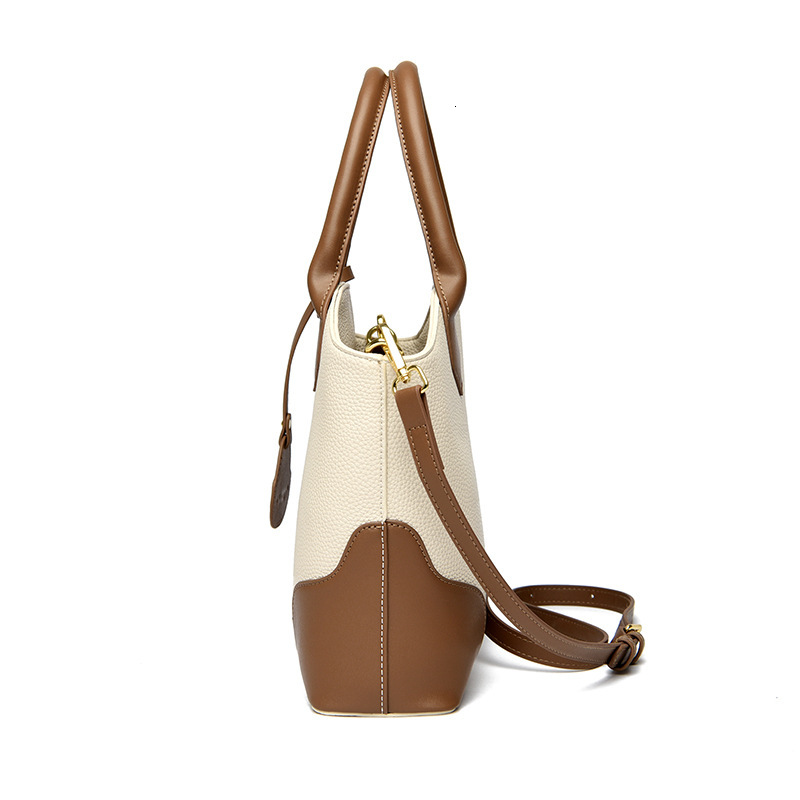 High quality women's fashionable and simple professional commuting one shoulder handbag, large capacity handbag, brand new free delivery designer