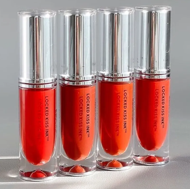 Lock color bomb lip glaze 13 colors 4ML water moistening texture, spread light and unburdensome but covering power