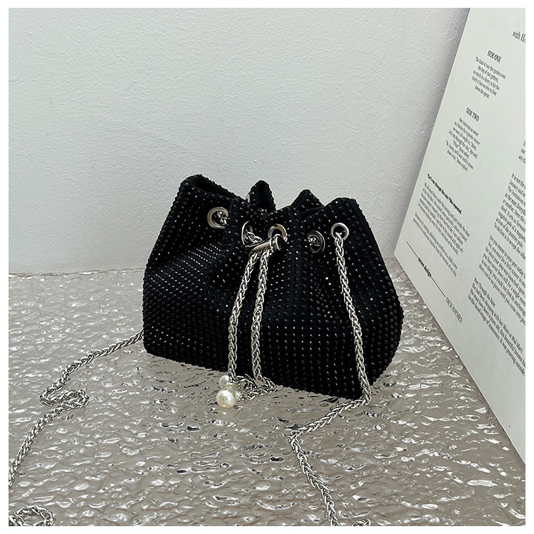Top brand high-quality new free delivery designer bag with diamond inlay and drawstring fashion design crossbody bag for women's shiny diamond ch