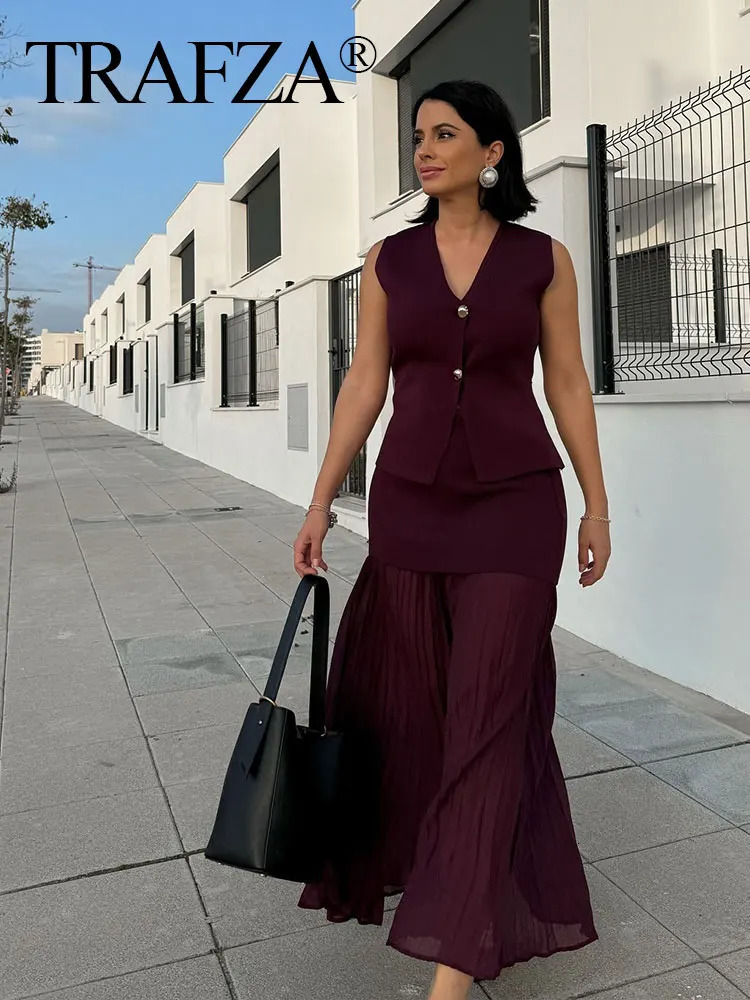 TRAFZA Women Skirt Set Wine Red Knitted VNeck Sleeveless Slim Vest Solid High Waist Zipper Patchwork On Street 250515