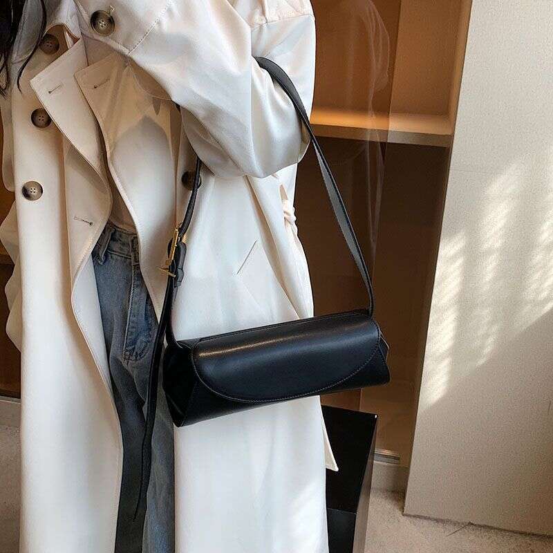 Baiyatu round crossbody versatile small casual cylindrical bag women's foreskin fashionable and simple single shoulder