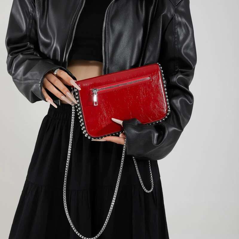 PU Clutch Bag Leather Shoulder Side for Women Chain Mobile Phone Purses Crossbody Bags Ladies Punk Fashion Handbag
