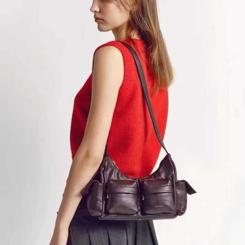 Stylish saddle bag with mtiple celebrities Z250516