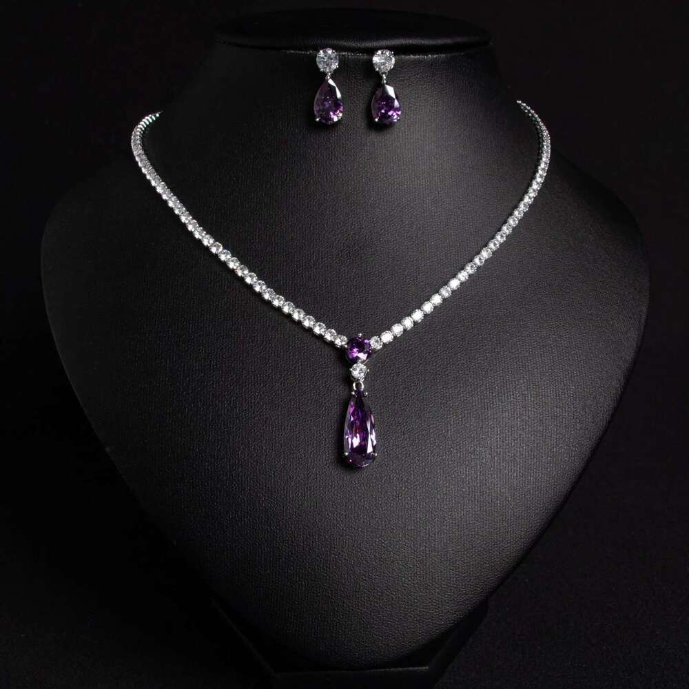 Fashionable Red Water Droplets Bride Micro Set Zircon Women's Light Design Vintage Elegant And Simple Collarbone Chain